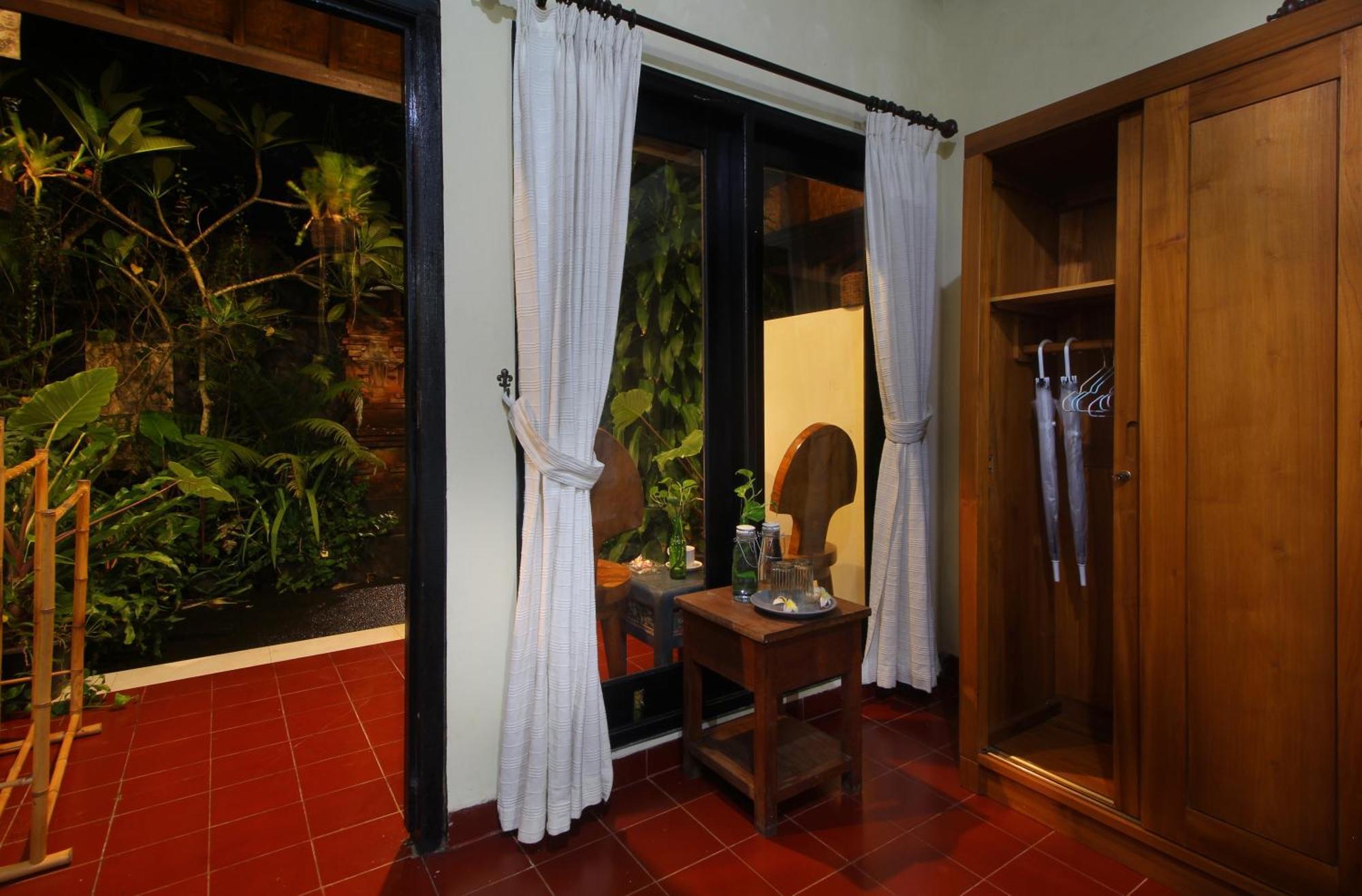 Sari Gong Guest House, A Trishula Collection Ubud Exterior foto